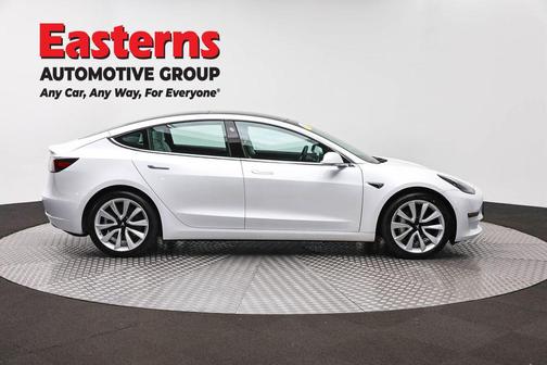 Pearl White Multi-Coat 2019 Tesla Model 3 Long Range
