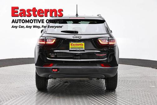Diamond Black Crystal Pearlcoat 2025 Jeep Compass Trailhawk