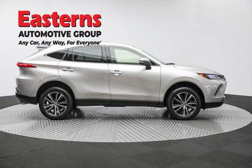 2022 Toyota Venza LE