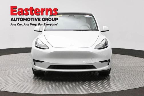 Pearl White Multi-Coat 2022 Tesla Model Y Long Range Dual Motor All-Wheel Drive