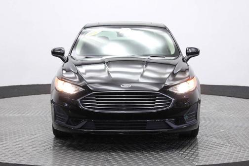 Photo 2 of 62 of 2019 Ford Fusion SE