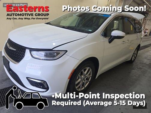 Bright White Clearcoat 2023 Chrysler Pacifica Touring L
