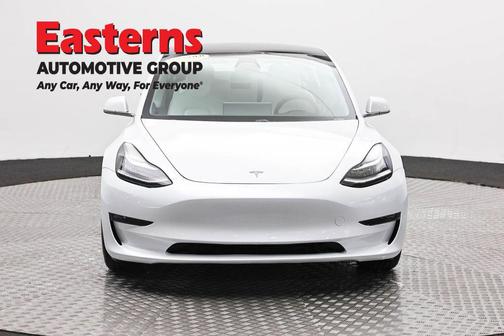 Pearl White Multi-Coat 2019 Tesla Model 3 Long Range
