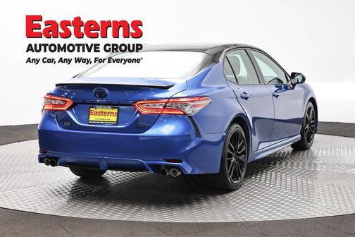 Blue Streak/Midnight Black Metallic 2018 Toyota Camry XSE