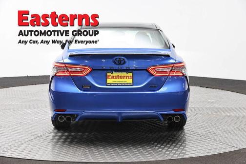 Blue Streak/Midnight Black Metallic 2018 Toyota Camry XSE