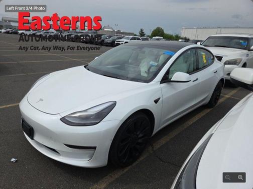 Pearl White Multi-Coat 2022 Tesla Model 3 Performance