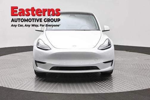 Pearl White Multi-Coat 2022 Tesla Model Y Long Range Dual Motor All-Wheel Drive