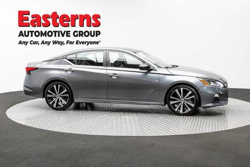 Gun Metallic 2022 Nissan Altima SR FWD