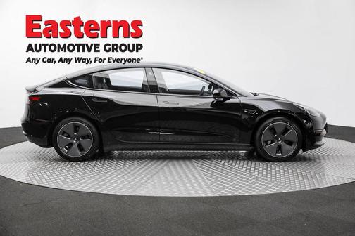 2022 Tesla Model 3 Standard Range