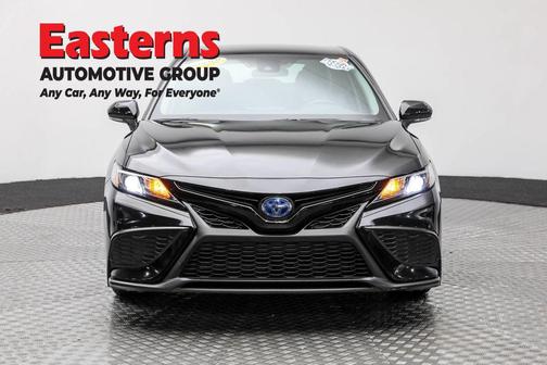 2024 Toyota Camry Hybrid SE