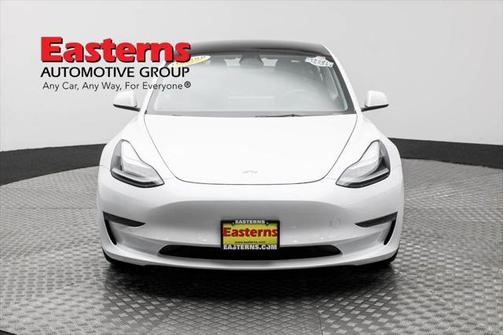 2022 Tesla Model 3 Standard Range