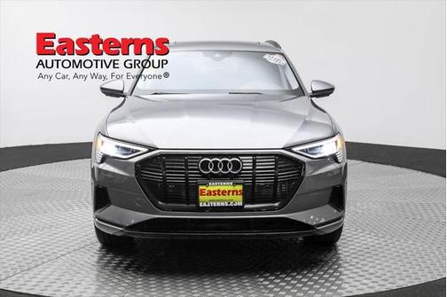 2021 Audi e-tron Premium Plus