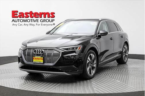 2021 Audi e-tron Premium Plus