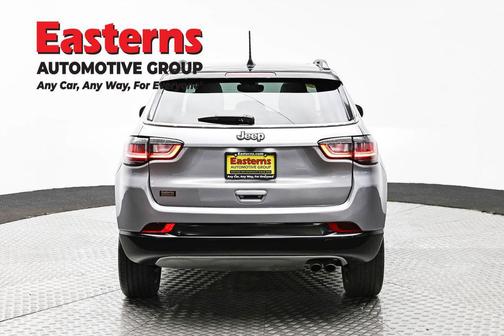 Billet Silver Metallic Clearcoat 2022 Jeep Compass Limited