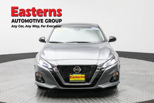 2022 Nissan Altima SR FWD