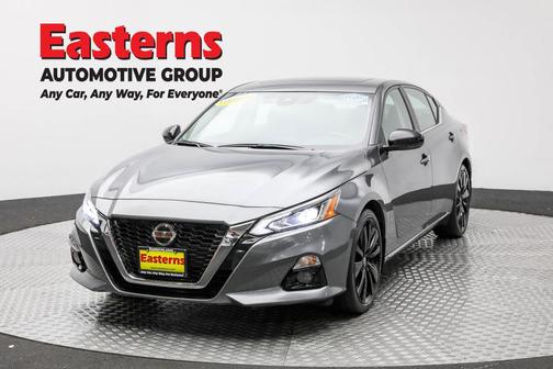 2022 Nissan Altima SR FWD