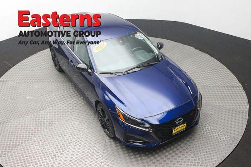 2023 Nissan Altima SR FWD