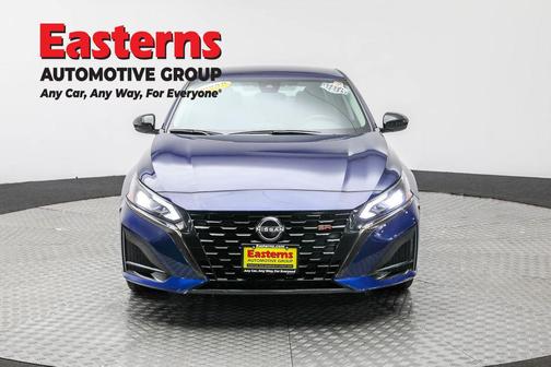 2023 Nissan Altima SR FWD