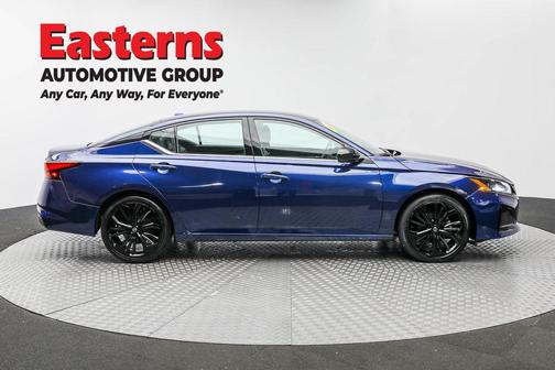 2023 Nissan Altima SR FWD