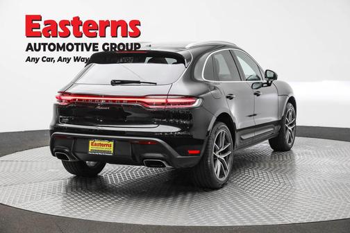 2024 Porsche Macan Base