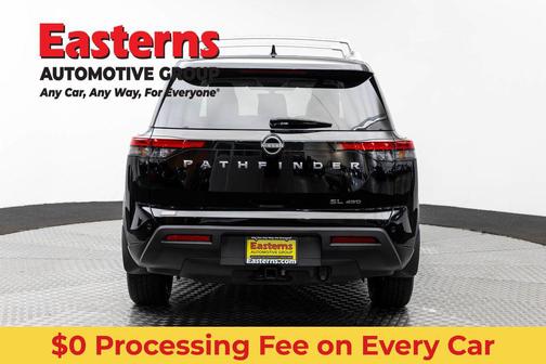 Super Black 2023 Nissan Pathfinder SL 4WD