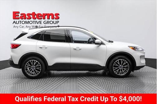 2022 Ford Escape Titanium