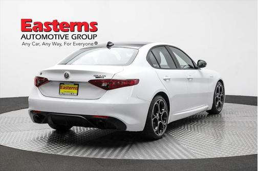 2023 Alfa Romeo Giulia Veloce RWD