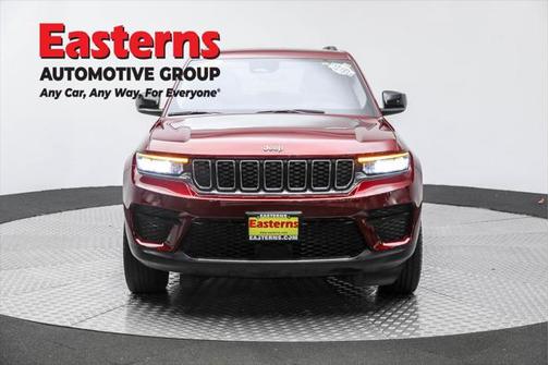 2023 Jeep Grand Cherokee Laredo