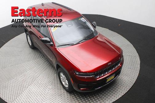 2023 Jeep Grand Cherokee Laredo