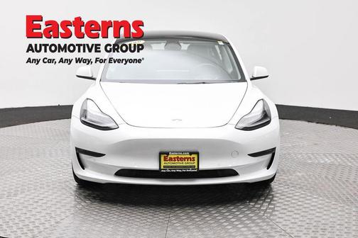 Pearl White Multi-Coat 2022 Tesla Model 3 Long Range