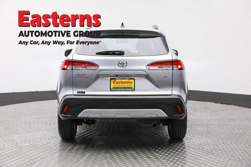 2025 Toyota Corolla Cross LE