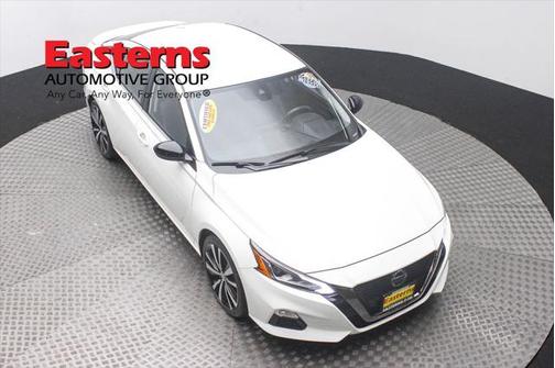 2022 Nissan Altima SR FWD