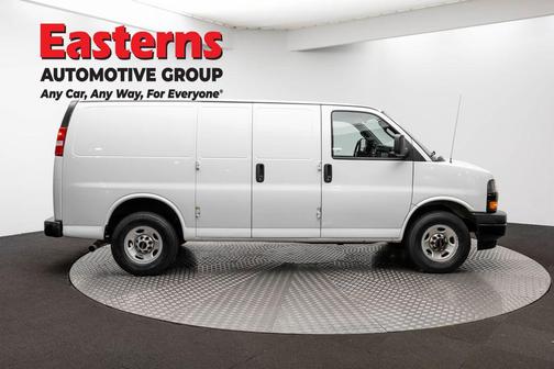 Summit White 2021 Chevrolet Express 2500 Work Van