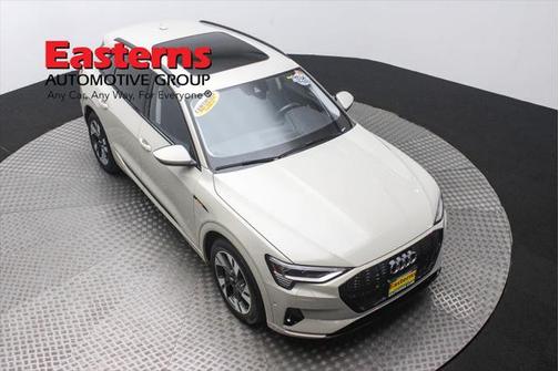 2021 Audi e-tron Premium