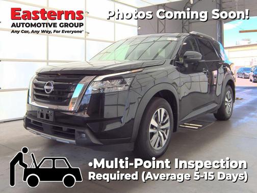 2022 Nissan Pathfinder SL 4WD