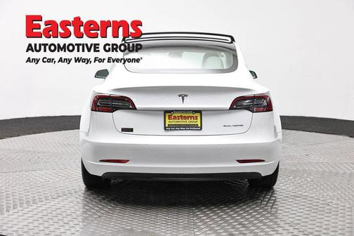 Pearl White Multi-Coat 2018 Tesla Model 3 Long Range