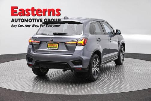 Mercury Gray Metallic 2024 Mitsubishi Outlander Sport 2.0 ES