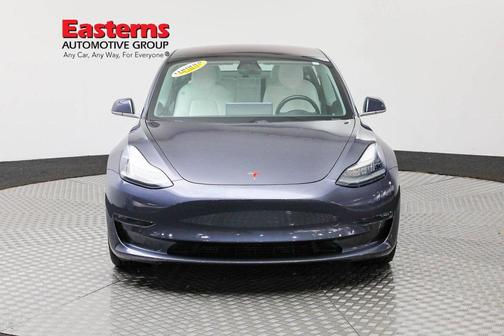 Silver 2018 Tesla Model 3 Long Range