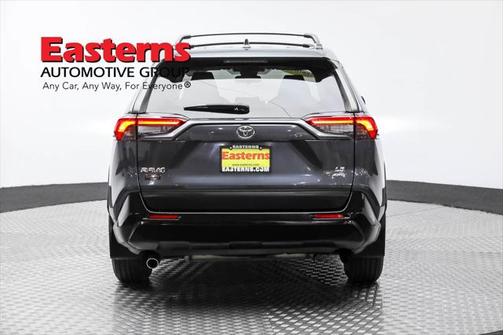 2020 Toyota RAV4 LE