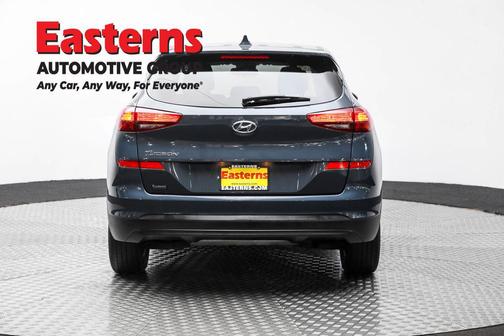 2021 Hyundai TUCSON SE