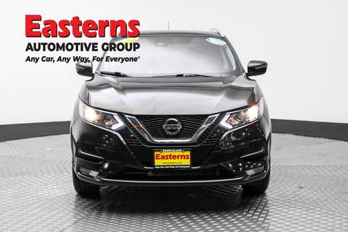 2022 Nissan Rogue Sport SV