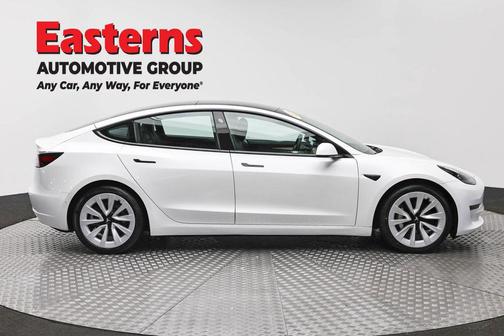 Pearl White Multi-Coat 2021 Tesla Model 3 Standard Range Plus