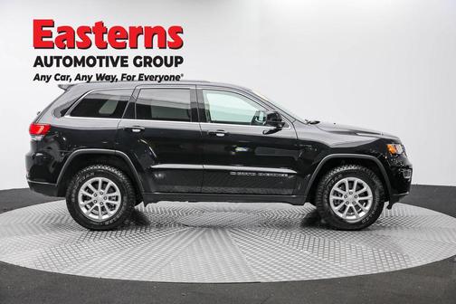 2022 Jeep Grand Cherokee Laredo