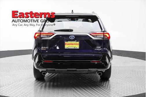 2020 Toyota RAV4 Hybrid SE