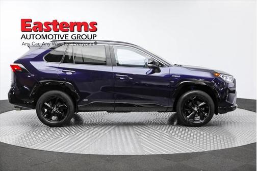2020 Toyota RAV4 Hybrid SE