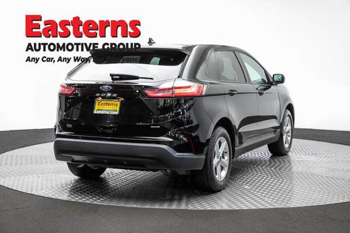 Agate Black Metallic 2023 Ford Edge SE