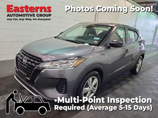 Gun Metallic 2023 Nissan Kicks S