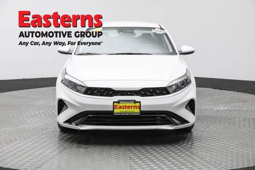 Snow White Pearl 2024 Kia Forte LXS