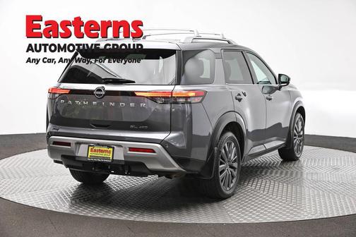 Gun Metallic 2023 Nissan Pathfinder SL 4WD