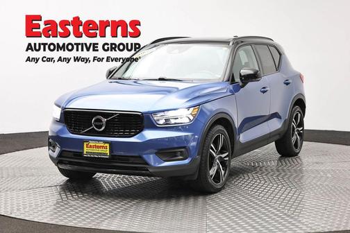Bursting Blue Metallic 2020 Volvo XC40 T5 R-Design